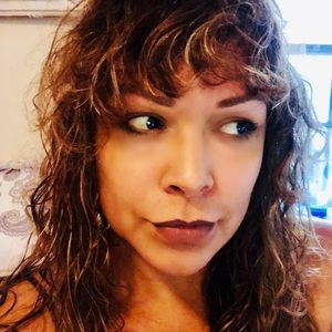 Meet your Posher, Dani